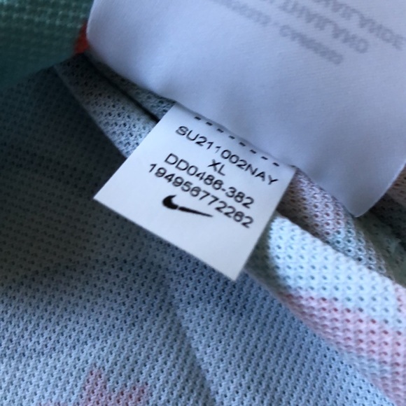 NIKE (XL) Polo Dri-fit loose fit - Picture 6 of 12